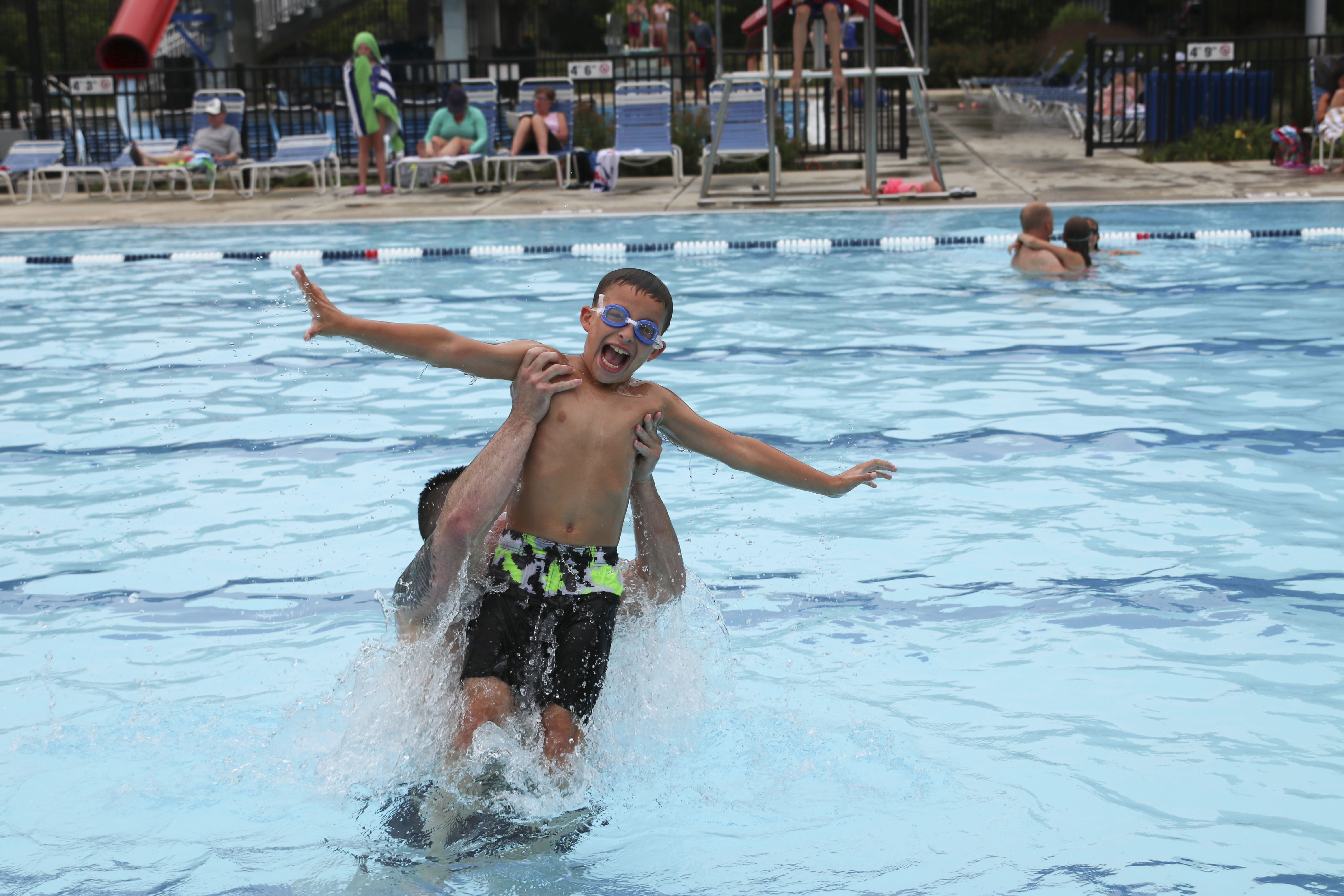 deerfield park district pools